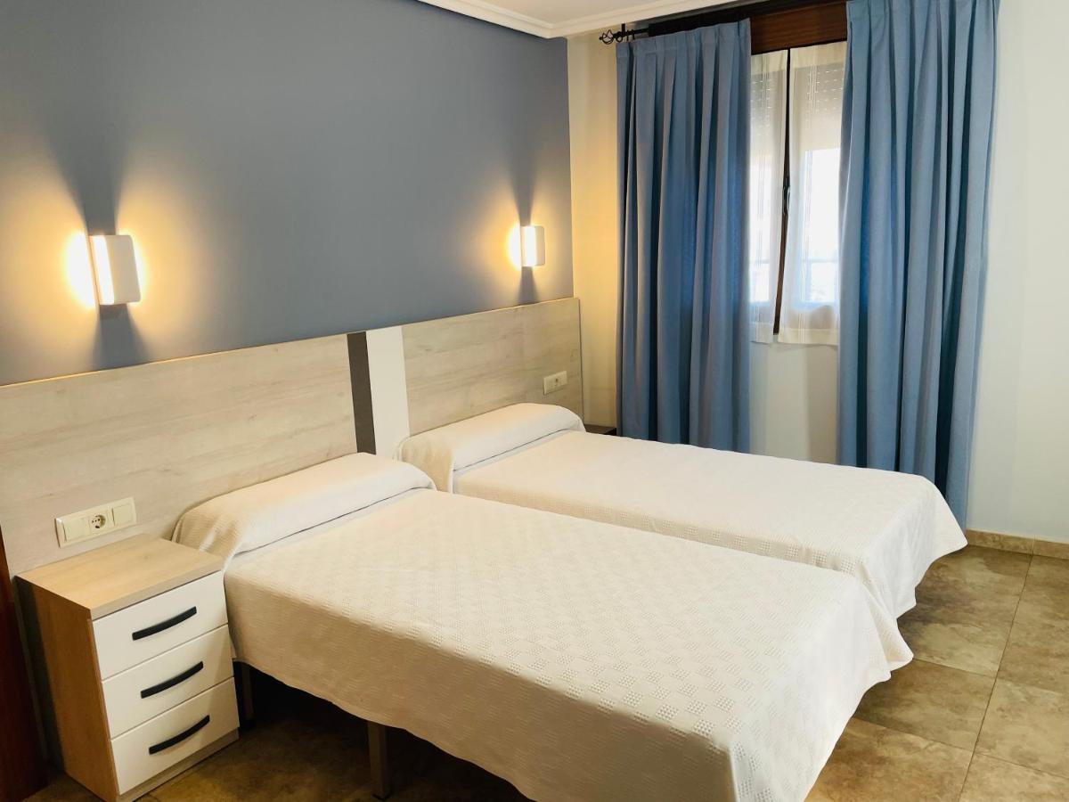 Hostal Labranza Fuenmayor Extérieur photo