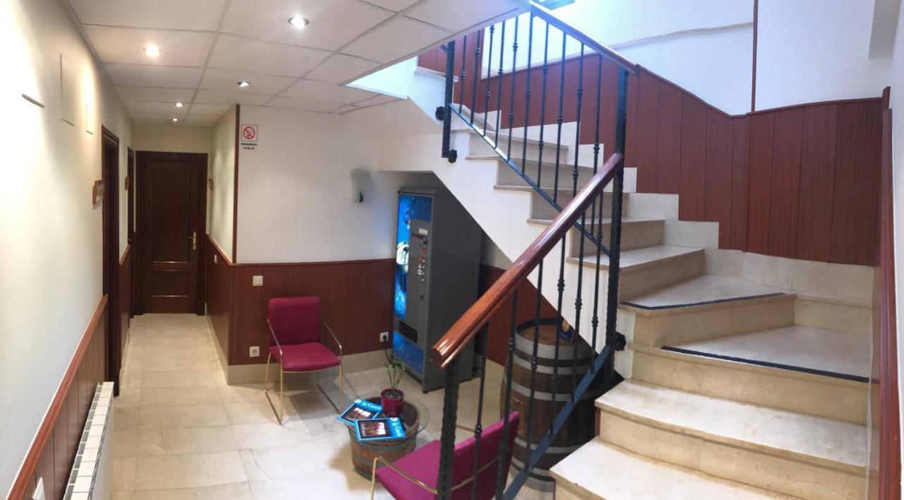Hostal Labranza Fuenmayor Extérieur photo